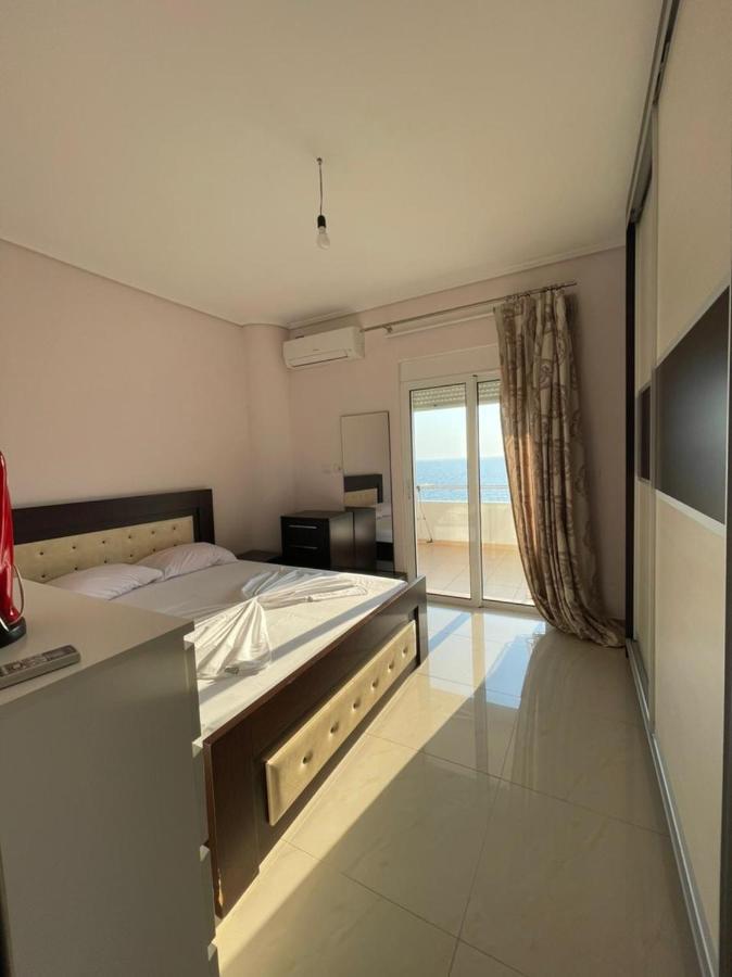 Kristi Apartments Sarandë Exteriör bild