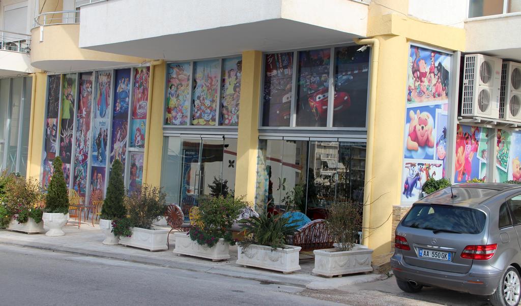 Kristi Apartments Sarandë Exteriör bild